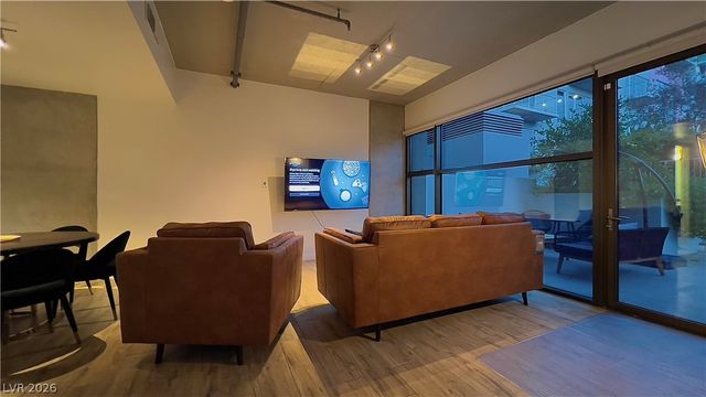 353 East Bonneville Avenue 718, Las Vegas, NV 89101