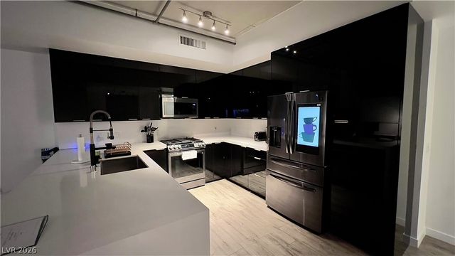 353 East Bonneville Avenue 718, Las Vegas, NV 89101