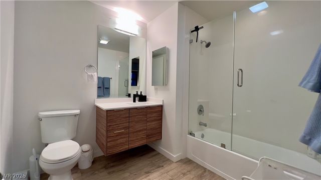 353 East Bonneville Avenue 718, Las Vegas, NV 89101