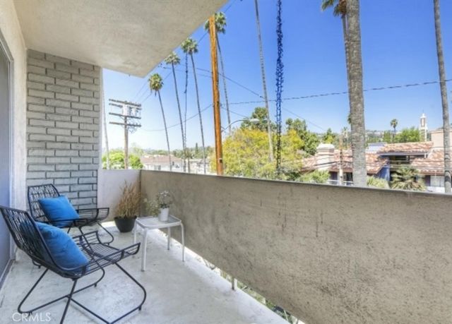 4614 27 Finley, Los Angeles, CA 90027