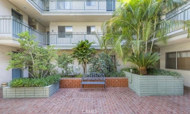 4614 27 Finley, Los Angeles, CA 90027