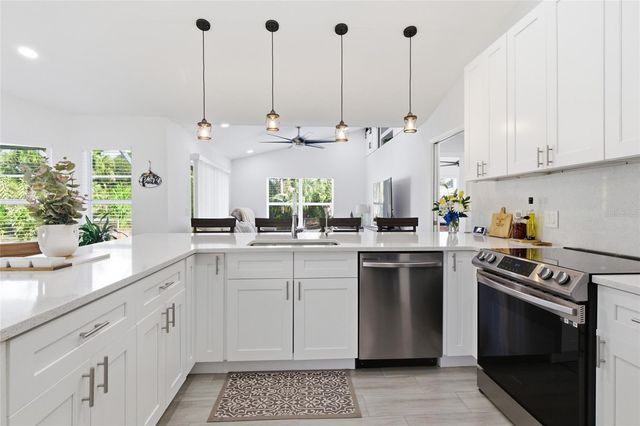 5986 PONCE DE LEON BOULEVARD, North Port, FL 34291