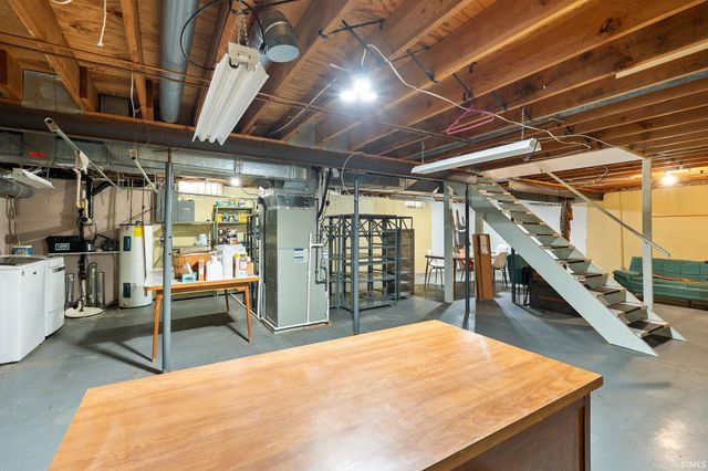 6033 Bohde Trail, Fort Wayne, IN 46835