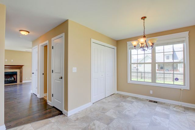 3776 Suiter Rd, Clarksville, TN 37040