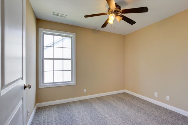 3776 Suiter Rd, Clarksville, TN 37040