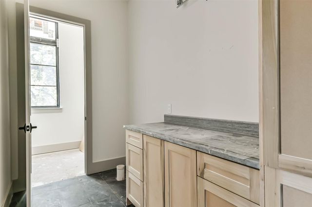 4927 Heatherglen Drive, Houston, TX 77096