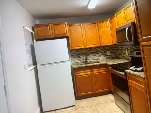 1205 AVENUE L, Haines City, FL 33844