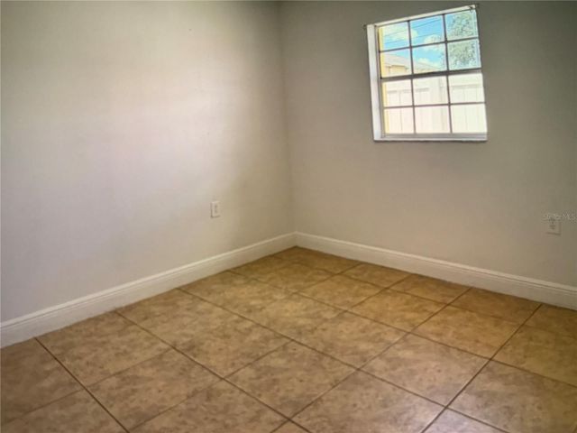 1205 AVENUE L, Haines City, FL 33844