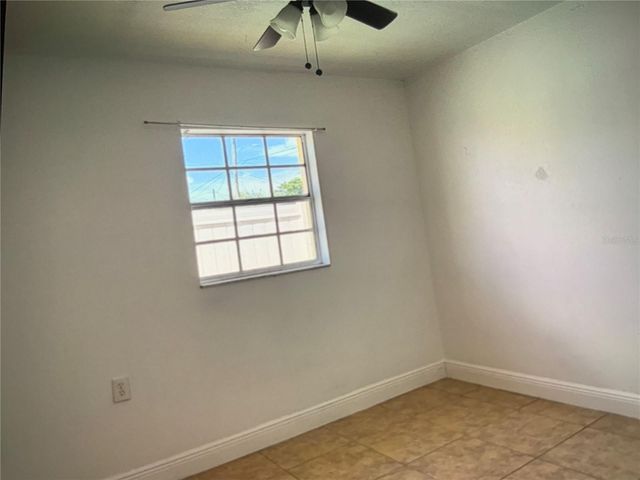 1205 AVENUE L, Haines City, FL 33844