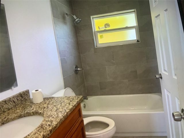 1205 AVENUE L, Haines City, FL 33844