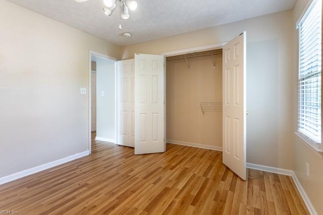 102 Jessica DR, Yorktown, VA 23693