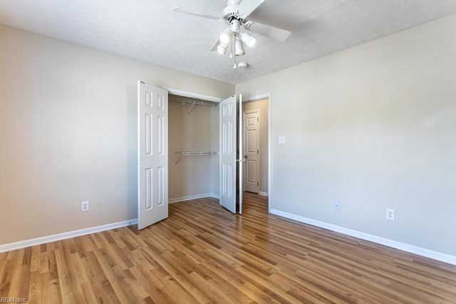 102 Jessica DR, Yorktown, VA 23693