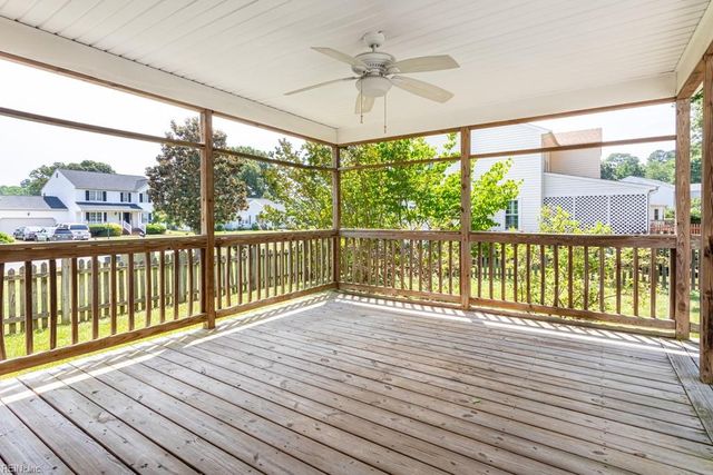 102 Jessica DR, Yorktown, VA 23693