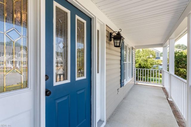 102 Jessica DR, Yorktown, VA 23693