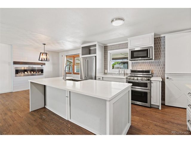 741 S 6th Ave, Brighton, CO 80601