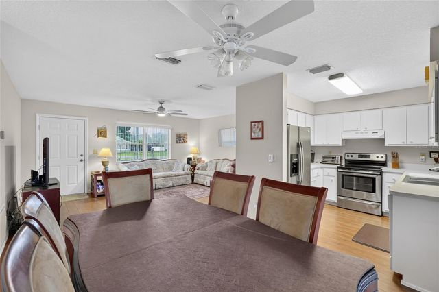 48 BANYAN TRACK, Ocala, FL 34472