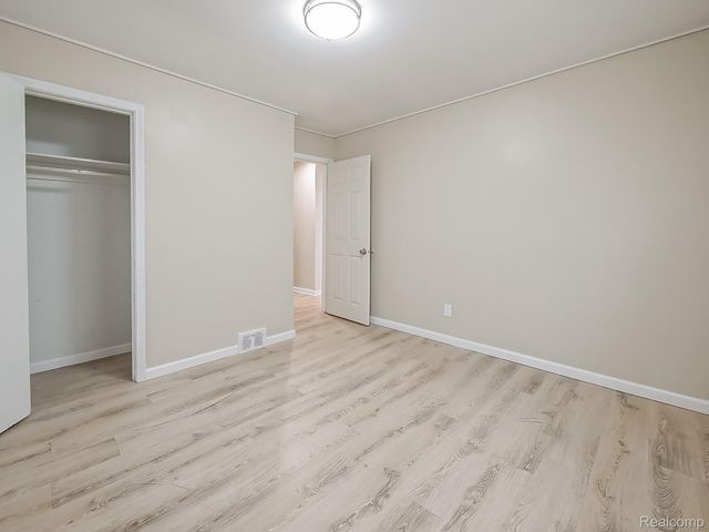 20553 Vaughan Street, Detroit, MI 48219