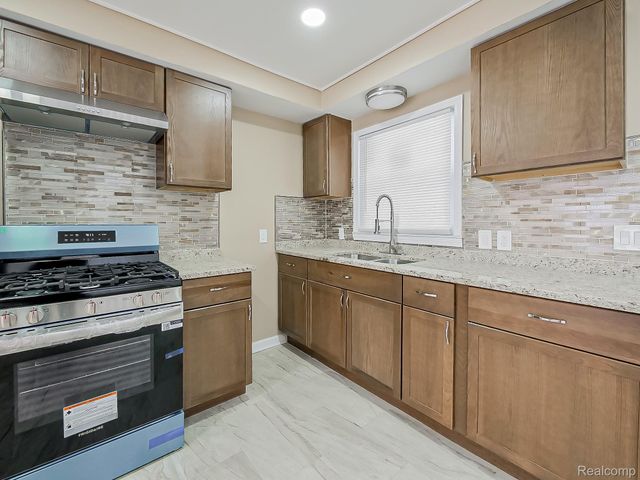 20553 Vaughan Street, Detroit, MI 48219