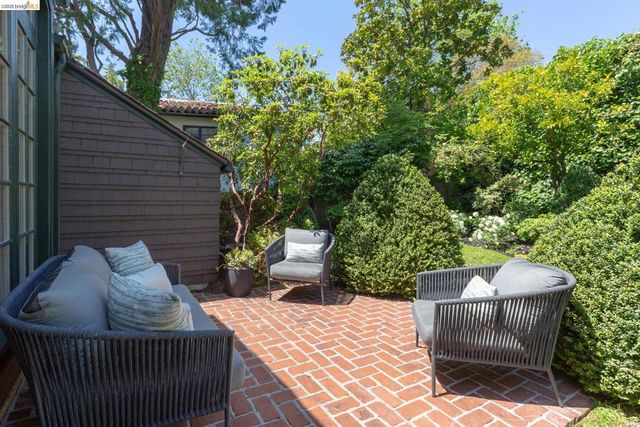 575 Blair Ave., Piedmont, CA 94611