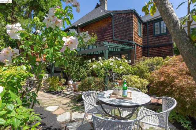 575 Blair Ave., Piedmont, CA 94611