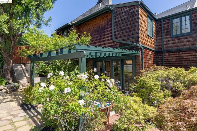 575 Blair Ave., Piedmont, CA 94611