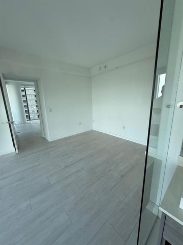 650 NE 32nd Street 1608, Miami, FL 33137