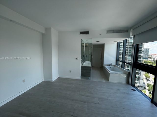 650 NE 32nd Street 1608, Miami, FL 33137