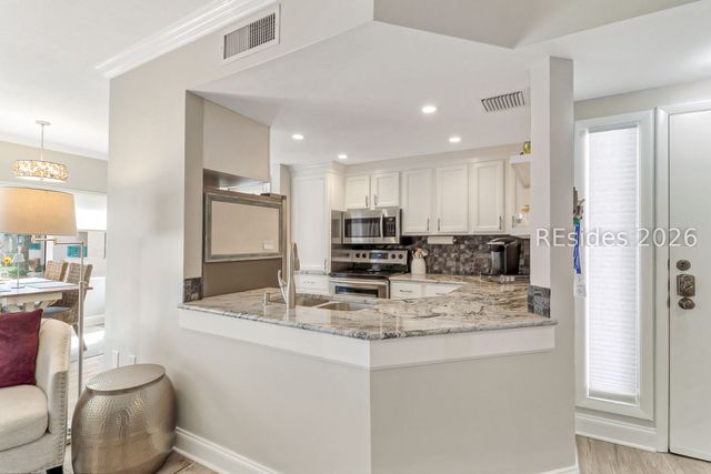 3 Shelter Cove Ln Apt 7461, Hilton Head Island, SC 29928