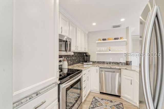 3 Shelter Cove Ln Apt 7461, Hilton Head Island, SC 29928