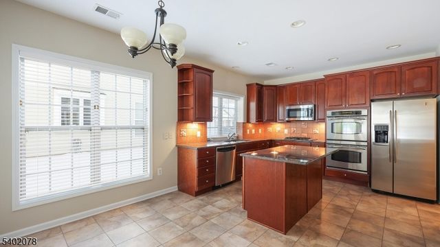 675 Post Ln, Franklin Twp., NJ 08873