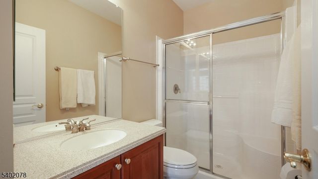 675 Post Ln, Franklin Twp., NJ 08873