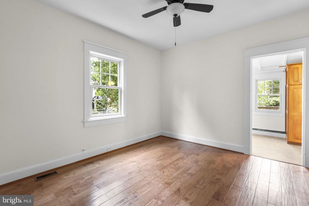 Image 22 of property listing at 9120 GLENRIDGE RD, Silver Spring, MD 20910