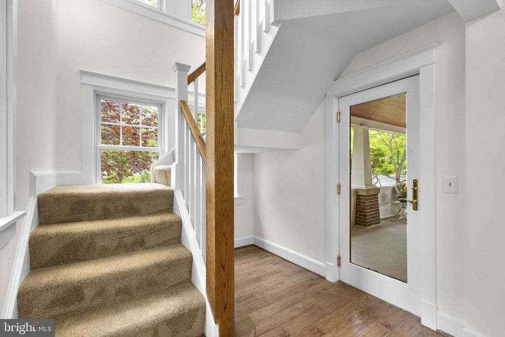 Image 27 of property listing at 9120 GLENRIDGE RD, Silver Spring, MD 20910