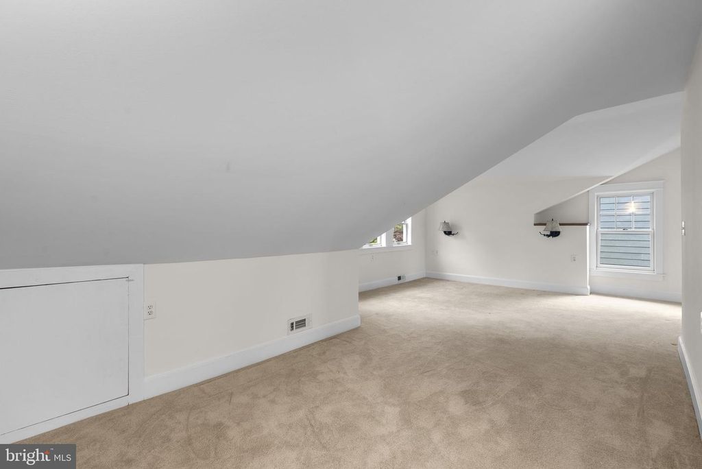 Image 29 of property listing at 9120 GLENRIDGE RD, Silver Spring, MD 20910