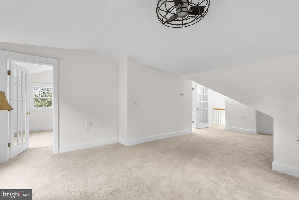 Image 32 of property listing at 9120 GLENRIDGE RD, Silver Spring, MD 20910