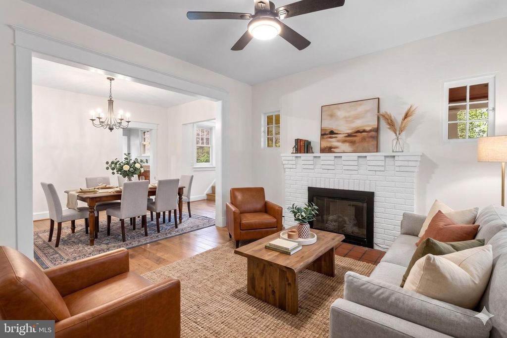 Image 4 of property listing at 9120 GLENRIDGE RD, Silver Spring, MD 20910