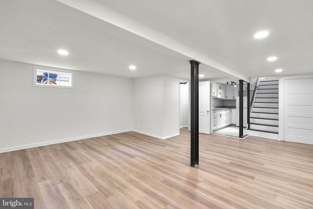 Image 44 of property listing at 9120 GLENRIDGE RD, Silver Spring, MD 20910