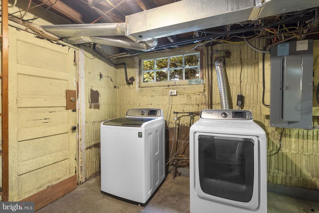 Image 48 of property listing at 9120 GLENRIDGE RD, Silver Spring, MD 20910