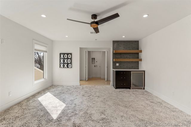 1029 E 38th Place, Tulsa, OK 74105
