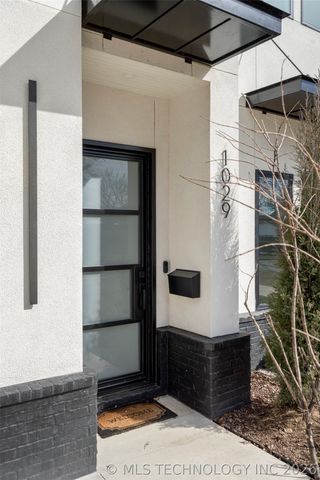 1029 E 38th Place, Tulsa, OK 74105