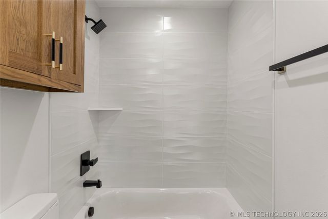 1029 E 38th Place, Tulsa, OK 74105