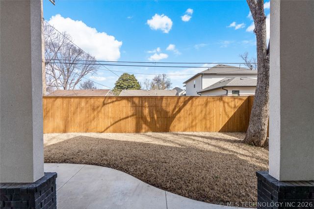 1029 E 38th Place, Tulsa, OK 74105