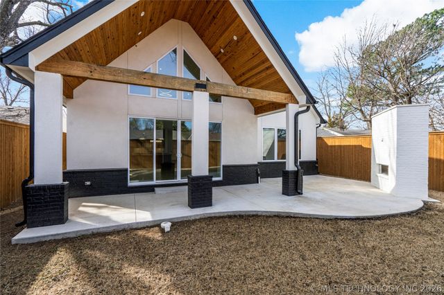 1029 E 38th Place, Tulsa, OK 74105