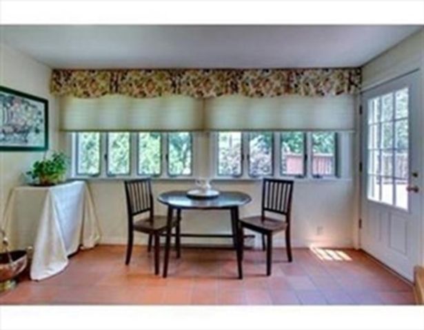 98 George Street 98, Arlington, MA 02476