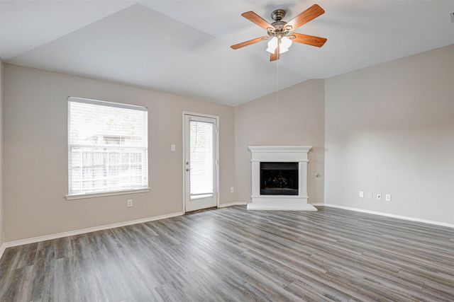 3900 Summerhill Lane, Fort Worth, TX 76244