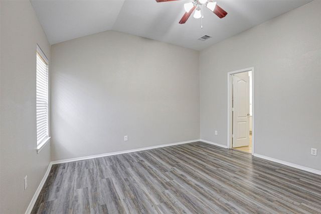 3900 Summerhill Lane, Fort Worth, TX 76244