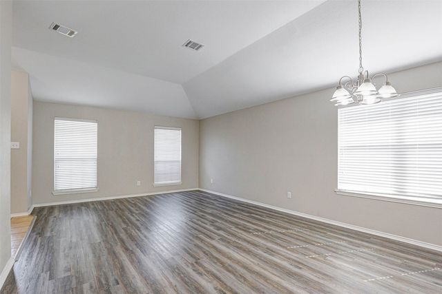 3900 Summerhill Lane, Fort Worth, TX 76244