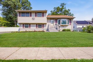 1852 W 5th Street, Piscataway, NJ 08854