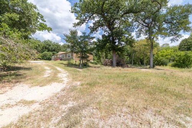 248 Wilbarger Creek DR, Elgin, TX 78621