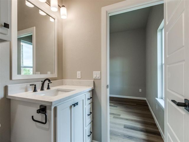 3724 SW SW 27th Place, Oklahoma City, OK 73108